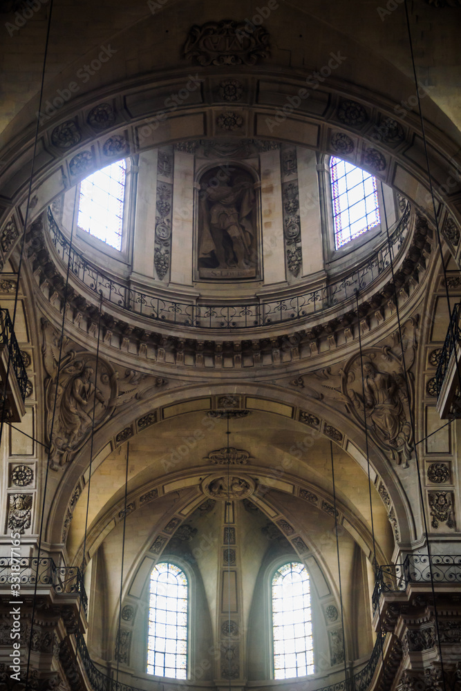 Beautiful inside of the Saint Paul church - Paris, France