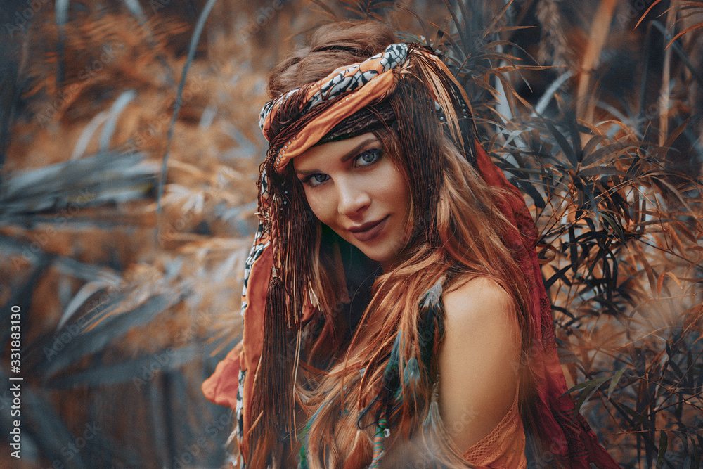 Vægt retort ske beautiful young boho gypsy style woman outdoors portrait Stock-foto | Adobe  Stock