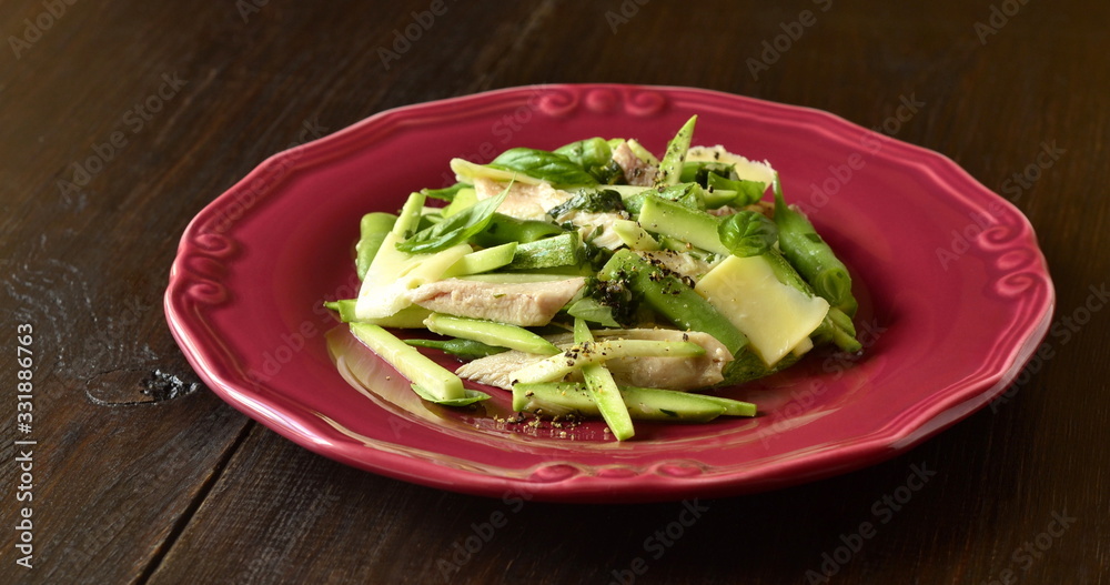 Chicken salad with zucchini, green beans and basil pesto Chicken salad with zucchini, green beans and basil pesto