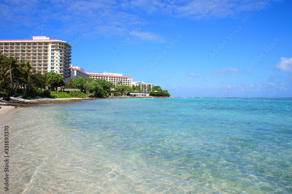 Naklejka premium the beautiful beach in guam