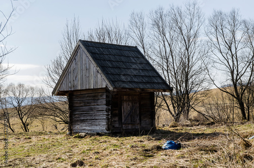 Fototapeta Naklejka Na Ścianę i Meble -  spichlerz Bieszczady 