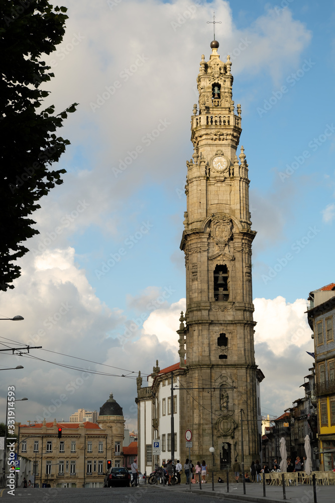 Torre de los Clérigos de la ciudad portuguesa de Oporto.