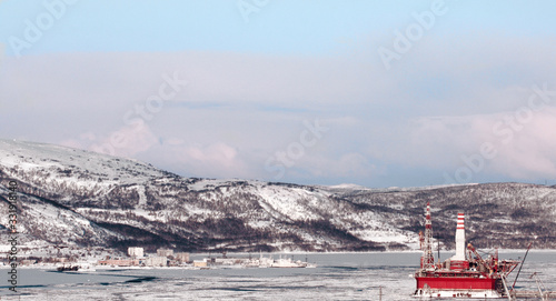 The ice-protected platform Prirazlomnaya to Shipyard no. 35 outside Murmansk © Lori But