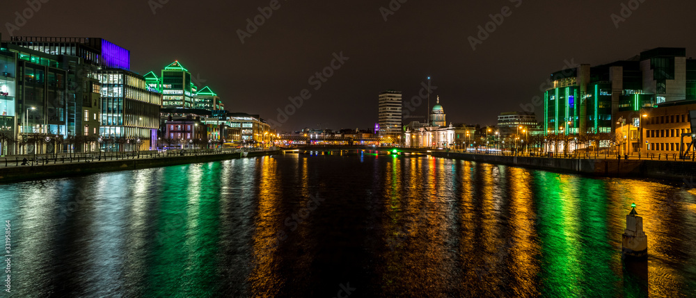 Fototapeta premium Beautiful night view scene Dublin city center old town Ireland cityscape reflection river Liffey long exposure