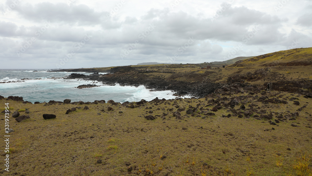 Ahu Ura Uranga Te Mahina, Isla de Pascua, Chile Ahu Ura Uranga Te Mahina, Isla de Pascua, Chile