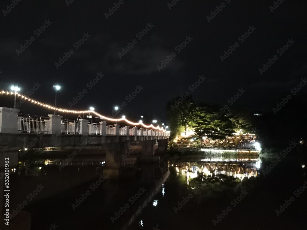 Fototapeta premium lac de nuit