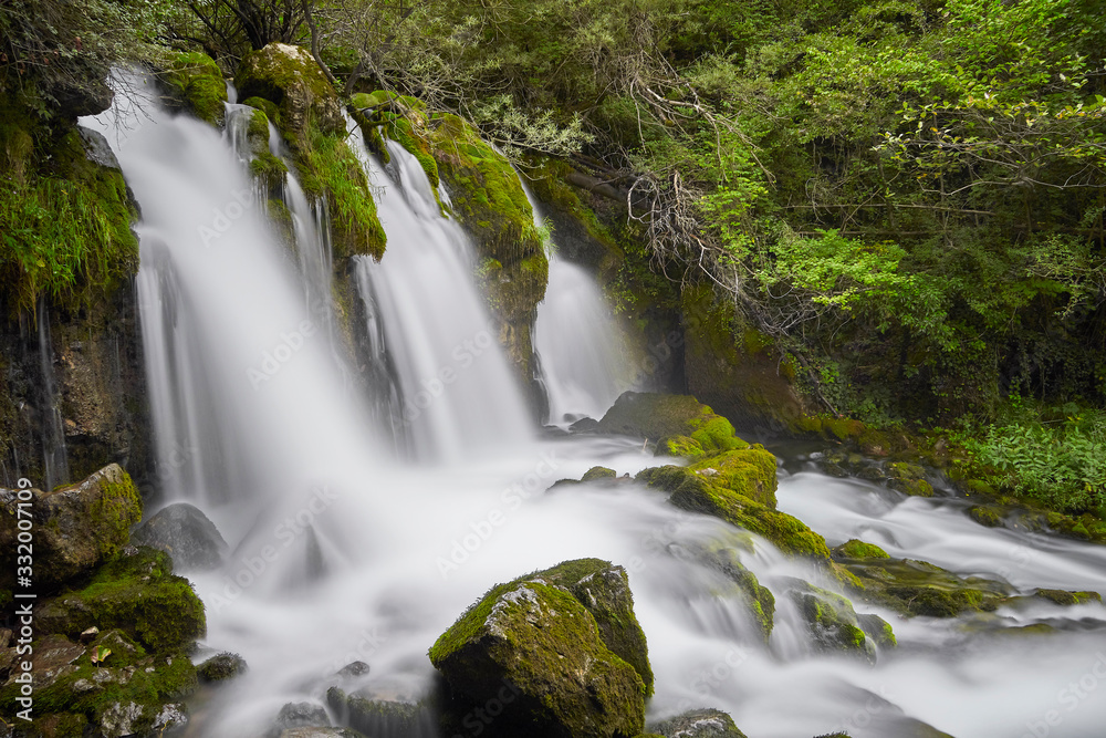 Fototapeta premium Wodospad