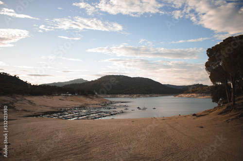 panorama d'un lac Espagnol 