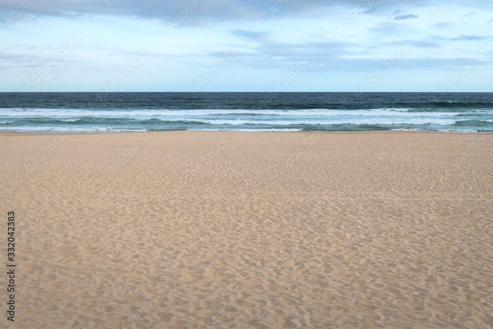 Covid 19,  Bondi Beach closed after crowds ignore virus warnings, Bondi Beach Australia