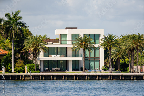 Modern mansion in Fort Lauderdale FL on the water photo