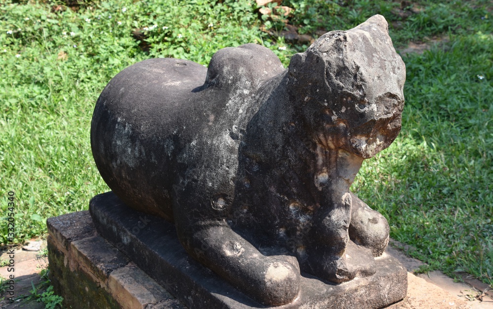 Holly Bull (Nandi), My Son Sanctuary, Vietnam 2 Holly Bull (Nandi), My Son Sanctuary, Vietnam 2