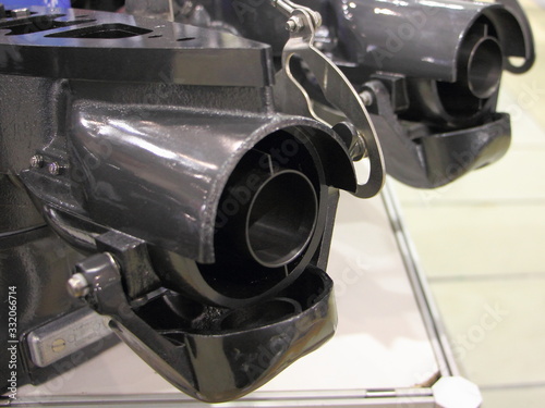 Φωτογραφία New outboard water jet nozzles close up view, shallow water propulsion devices