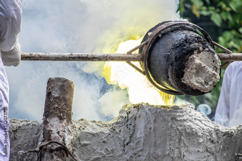 Φωτογραφία Annealing process Of the smelting profession