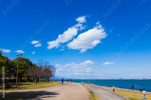 Fototapeta Naklejka Na Ścianę i Meble -  琵琶湖畔なぎさ公園風景