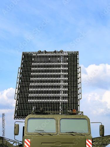 Military phased array antenna