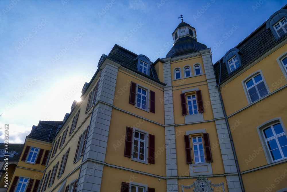 Fototapeta premium Außenansicht eines historischen Schlosses bei Haldern