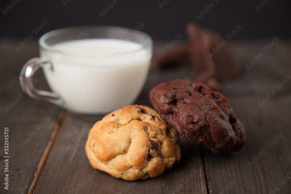 image shows a baking tray or cookie image shows a baking tray or cookie