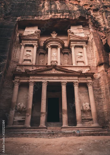 Fototapeta samoprzylepna Petra