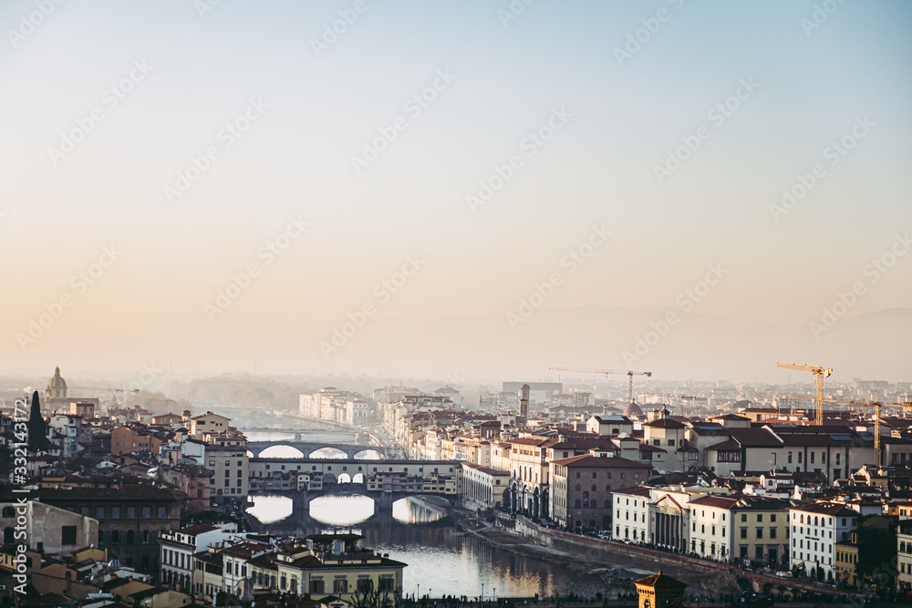 Panorama sur Florence et le ponte Vecchio, Italie