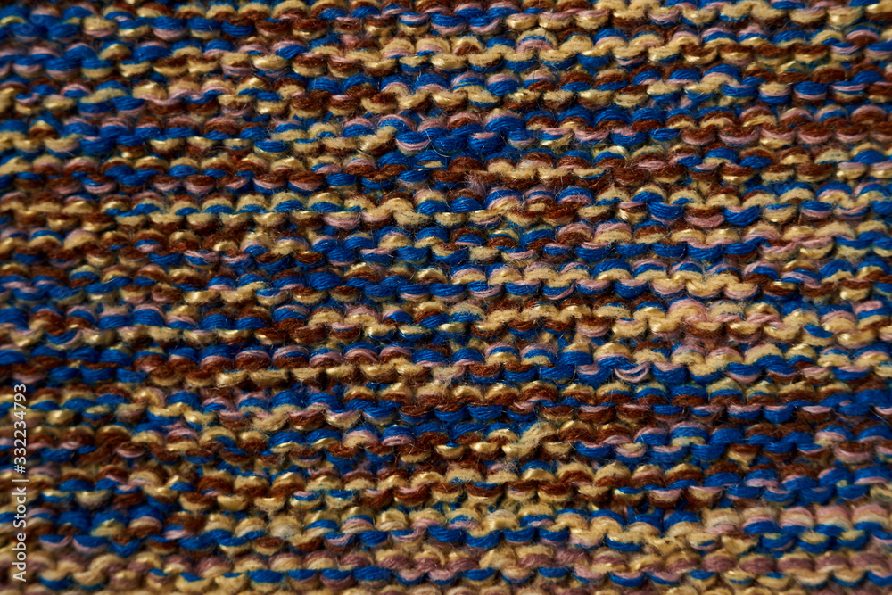 Multicolored knitted texture in macro using shawl technique