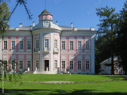 Zakharovo, bol'shiye Vyazemy , literary and historical reserve. Here the poet Pushkin lived in his younger years.