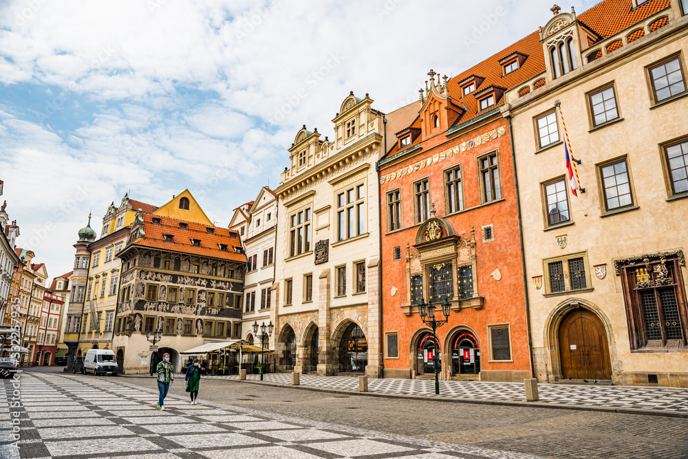 Fototapeta Praga, Czechy – 19 marca 2020. Rynek Starego Miasta bez turystów podczas kryzysu koronawirusowego