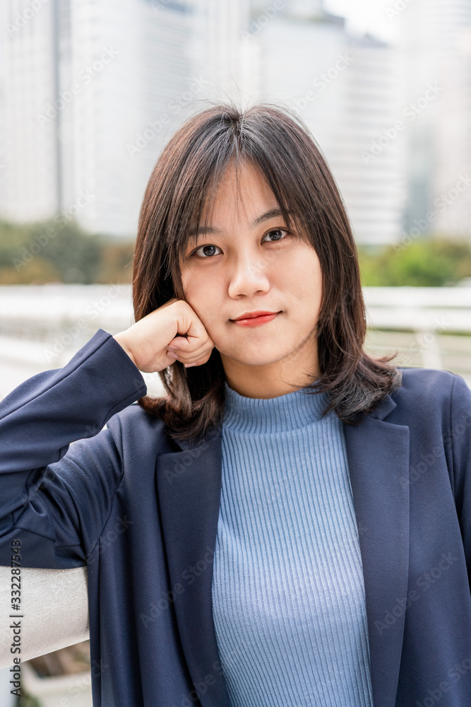 Fototapeta premium Asian young business women smile to the camera