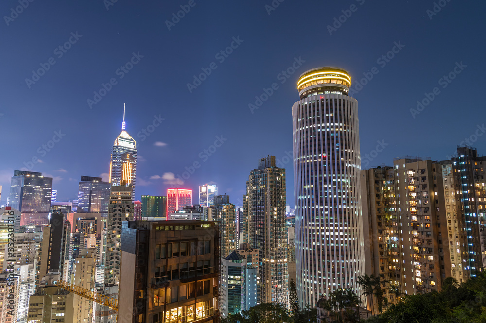 Fototapeta premium Skyline of downtown of Hong Kong city at night