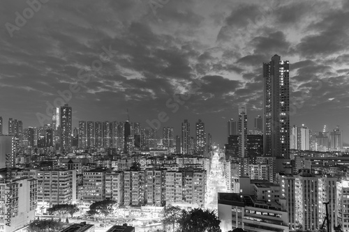 Skyline of Hong Kong city at dusk © leeyiutung
