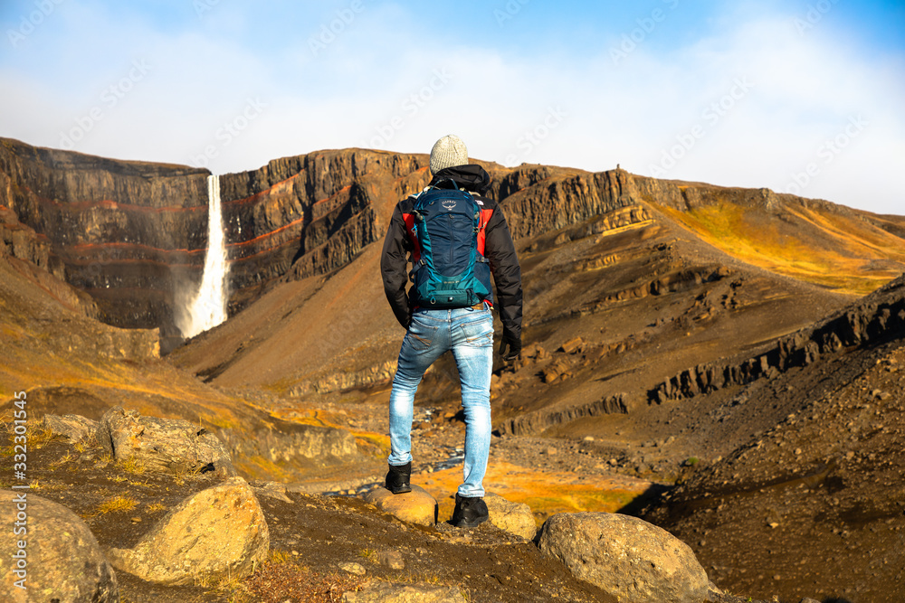 Naklejka premium Waterfall Chasing in Iceland