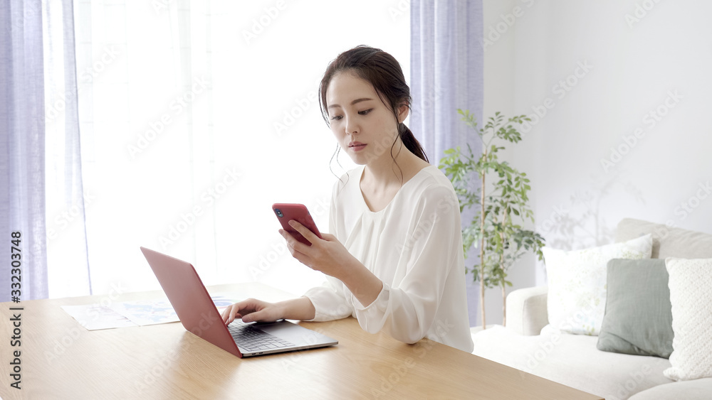 女性 ビジネス 女性 ビジネス