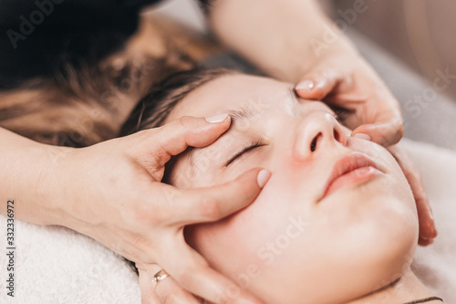 Japanese Eye Rejuvenation Technique - Daily Shiatsu Massage