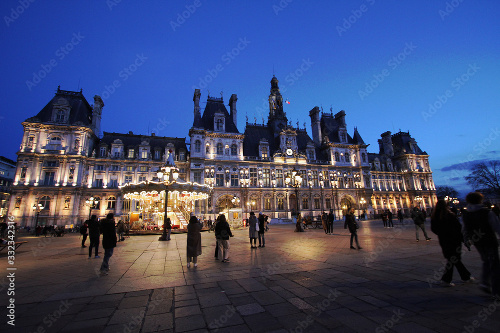 Fototapeta premium パリ市庁舎