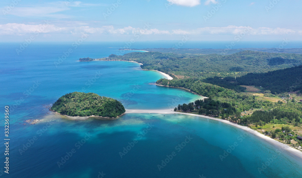 Fototapeta premium Beautiful view of Kudat Beach, Borneo, Malaysia.