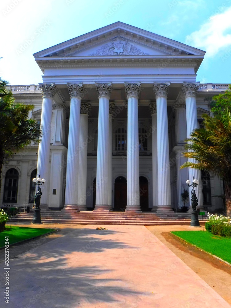 Obraz premium South America, Chile, city of Santiago de Chile, palace of the governement