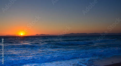 Sonnenuntergang Rhodos Strand © Ilhan Balta