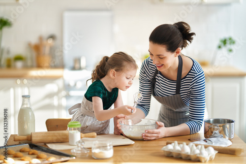 family are preparing bakery together