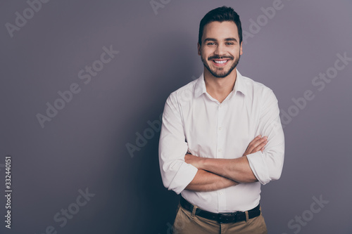 Photo of young macho business man employer meet colleagues corporate seminar friendly smiling arms crossed wear white office shirt pants isolated grey color background