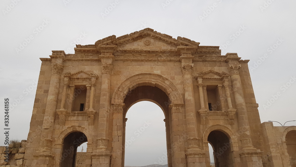 arch of constantine in rome