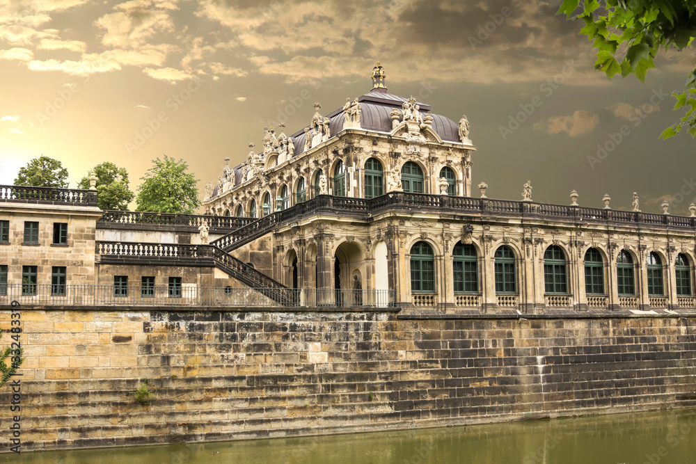 Obraz premium Zwinger palace, art gallery and museum in Dresden, Germany.