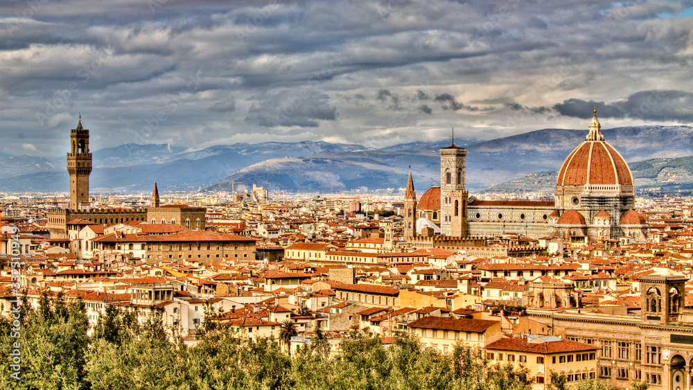 Obraz premium Panoramic view of Florence, Italy, from the Michelangelo piazzale