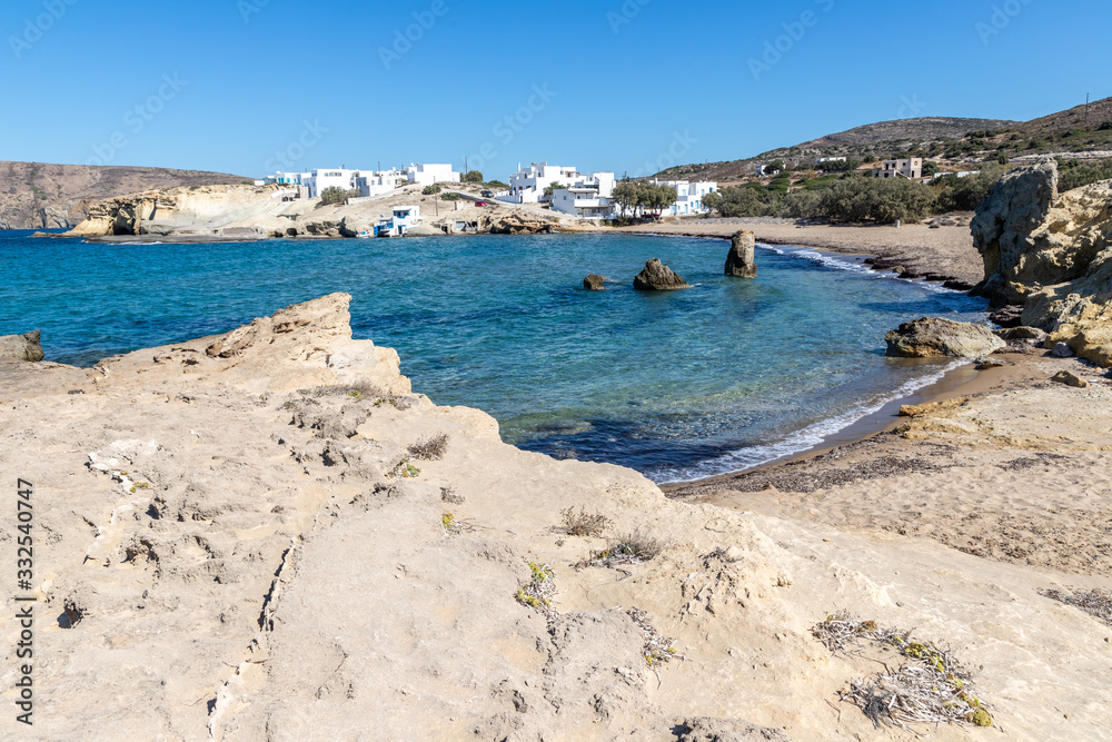 Fototapeta premium Houses, Rocks and sand in Pachena beach