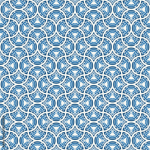 Ogee drop ornament. Maroccan scales mosaic tiles. Scallop motif. Oriental traditional pattern. Arabesque wallpaper