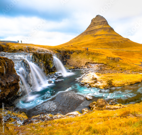 Fototapeta Naklejka Na Ścianę i Meble -  Iceland Waterfalls and Mountains