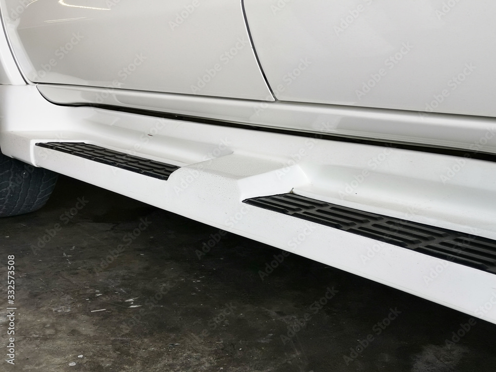 Fototapeta premium Close up of side step vehicle , pickup truck.