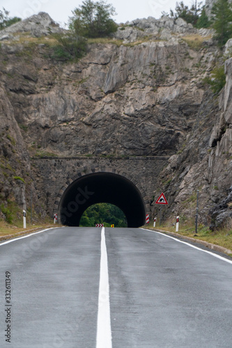 Road tunnel