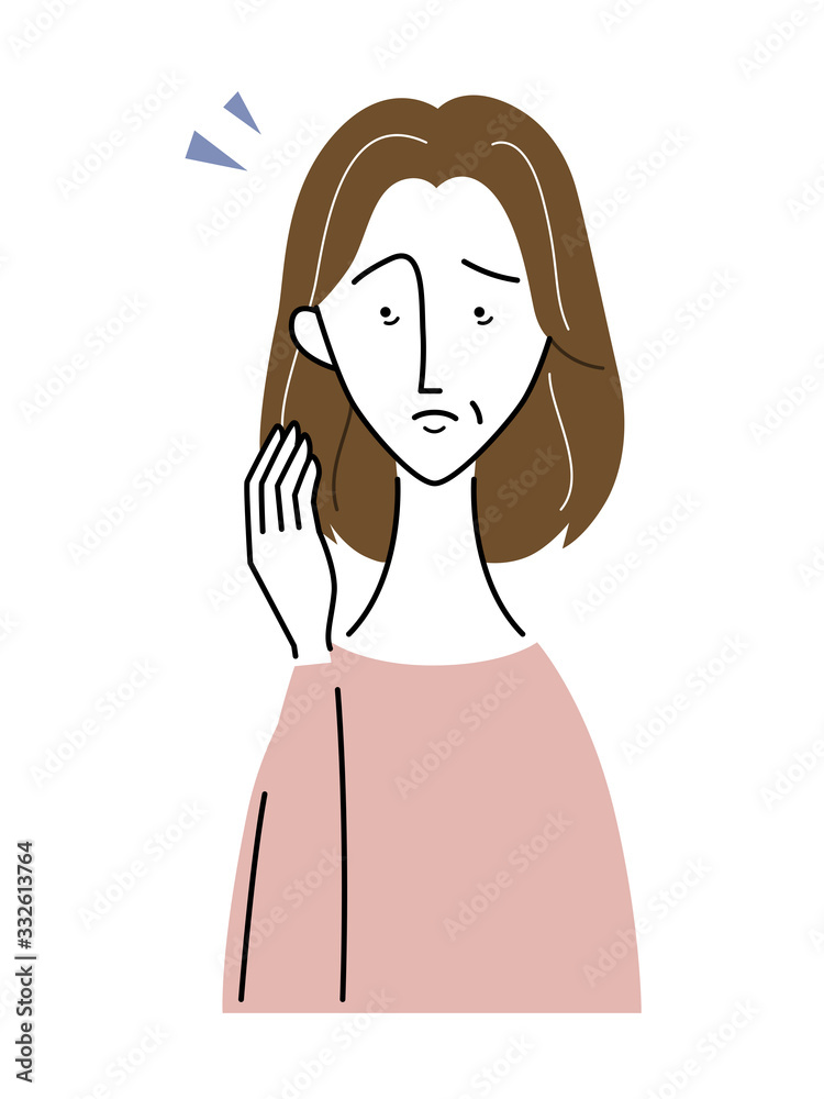 白髪を気にする中年女性/上半身 白髪を気にする中年女性/上半身