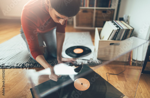 Playing vinyl records on turntable