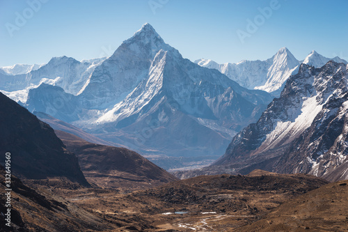 Ama Dablam mountain peak view from Chola pass in Everest base camp trekking route, Himalaya mountain range in Nepal