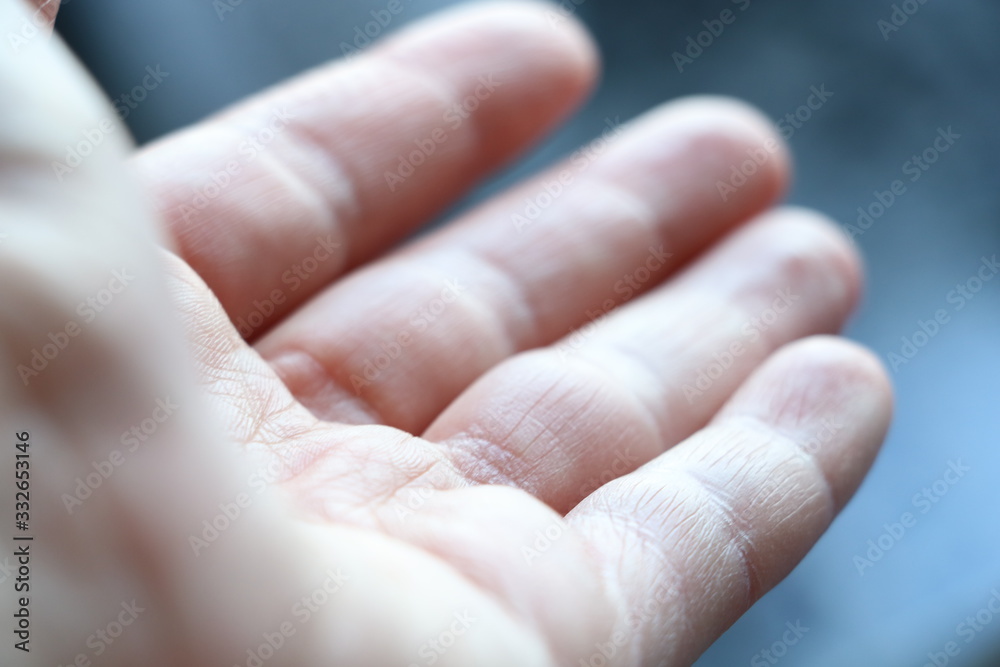 hand hand